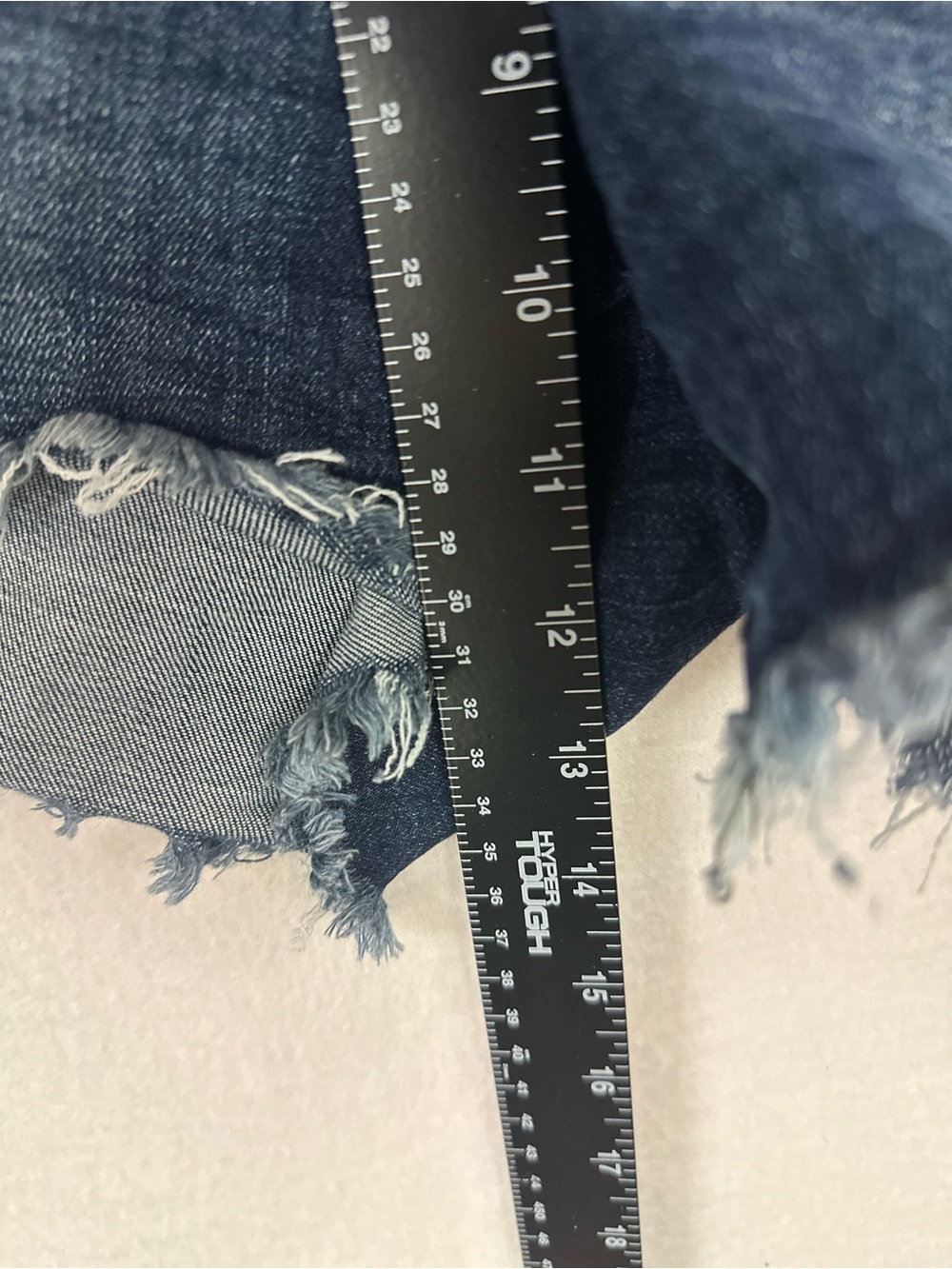 Silver Jeans Co. Boyfriend Women's Denim Shorts Size 29 (W29 L4) Dark Distressed - Picture 6 of 8